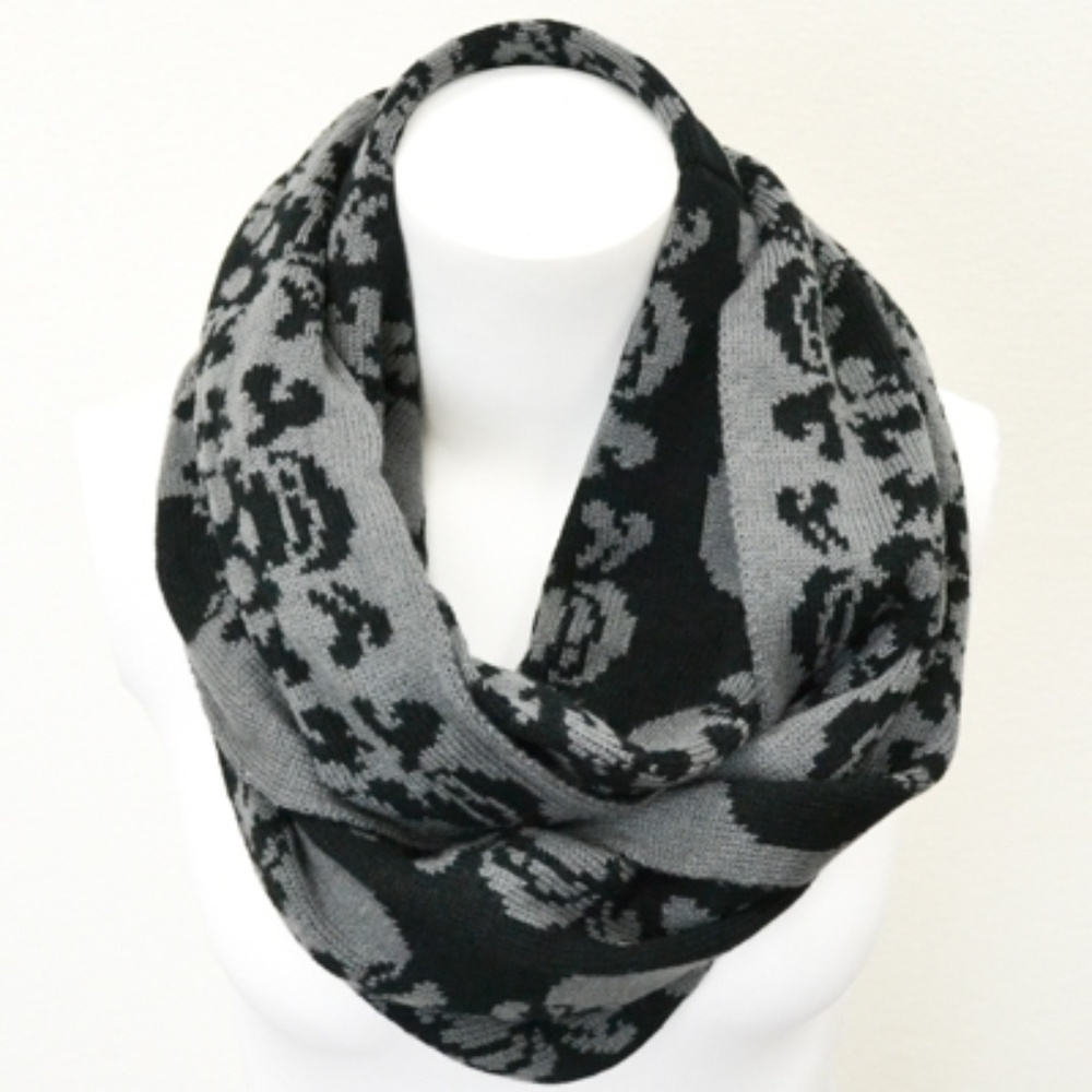 Black and Grey Skull & Crossbones infinity scarf